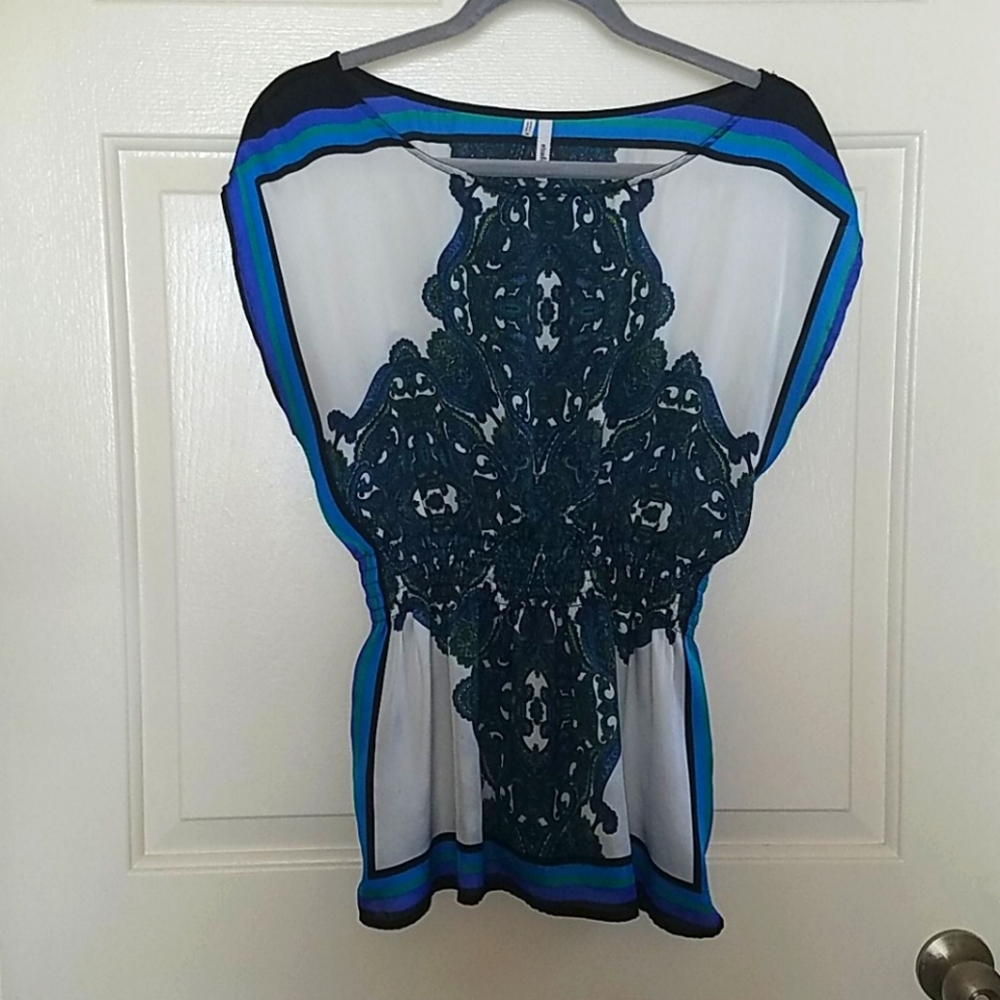Studio Y/Maurices Sleeveless Hankercheif Banndana Top